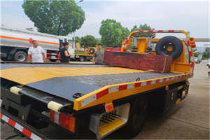 拜泉附近拖车电话号码服务